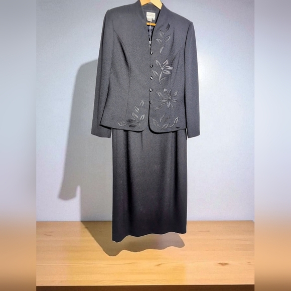 Adrianna Papell Pants - Vintage Adrianna Papell 14 Black Maxi Skirt Suit Embroidered